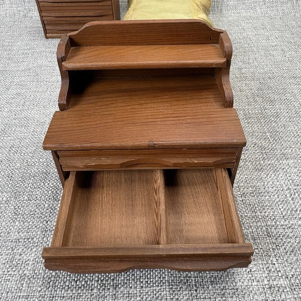 Vintage Miniature Wood Dollhouse Bedroom Furniture 4pc Bed Dresser‎ Hutch Trunk